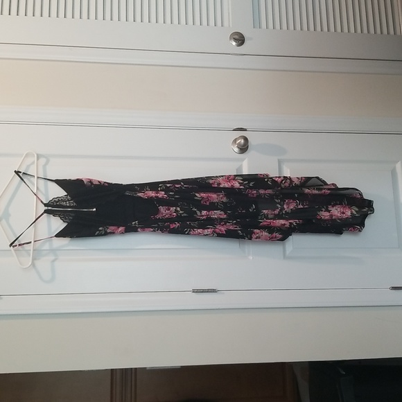 No Boundaries Floral Printed Dress - Picture 6 of 8